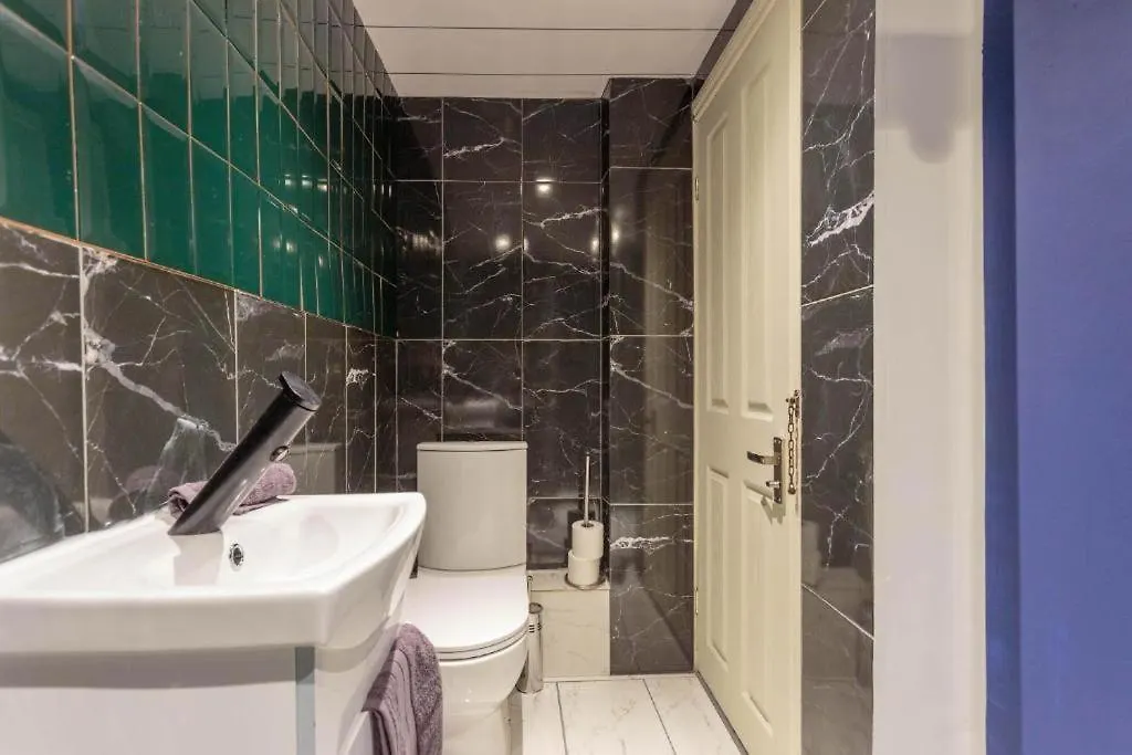 Boutique And Beautiful Edinburgh Abode Villa 0*,  Storbritannien