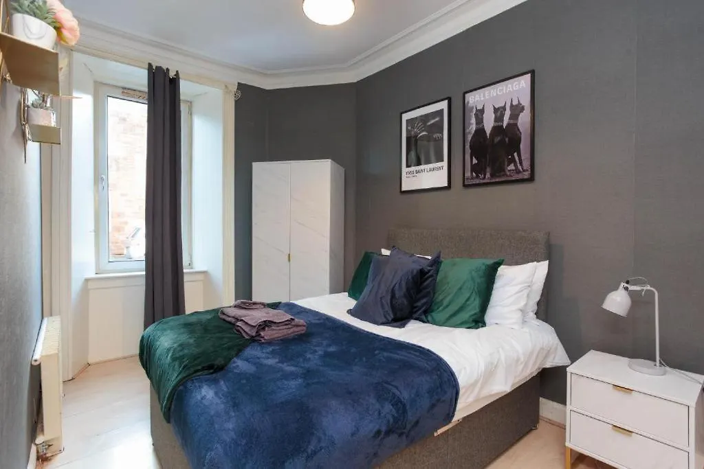 Дом отдыха Вилла Boutique And Beautiful Edinburgh Abode